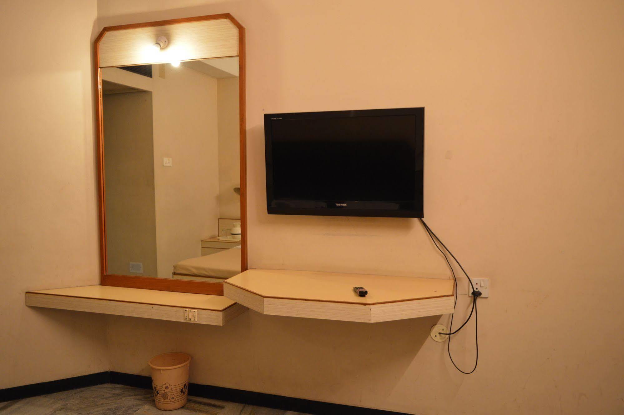 Hotel Padmam Madurai