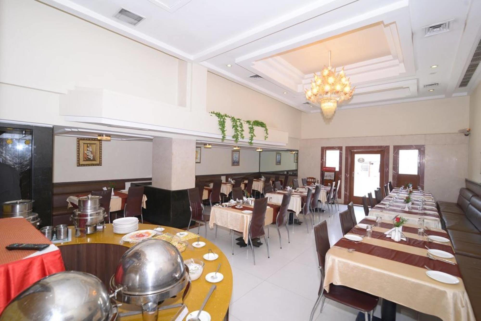 Hotel Star Residency