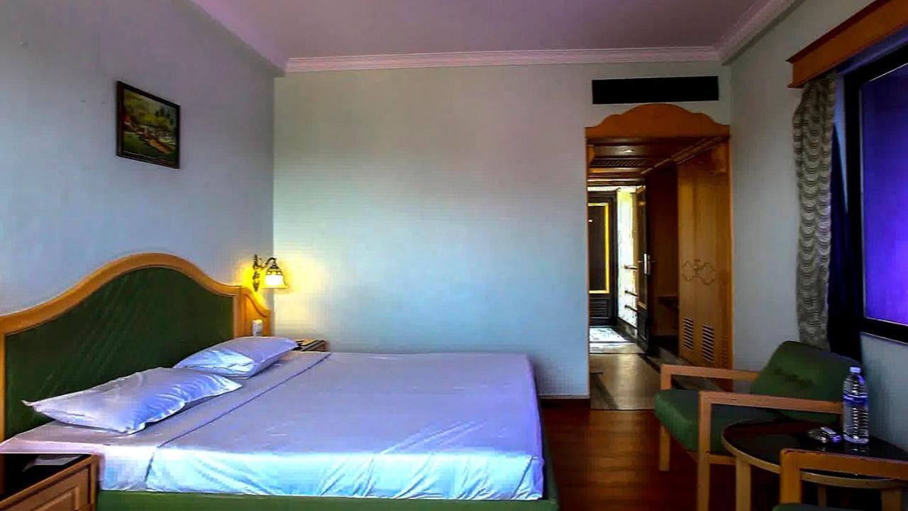 Park Plaza Hotel