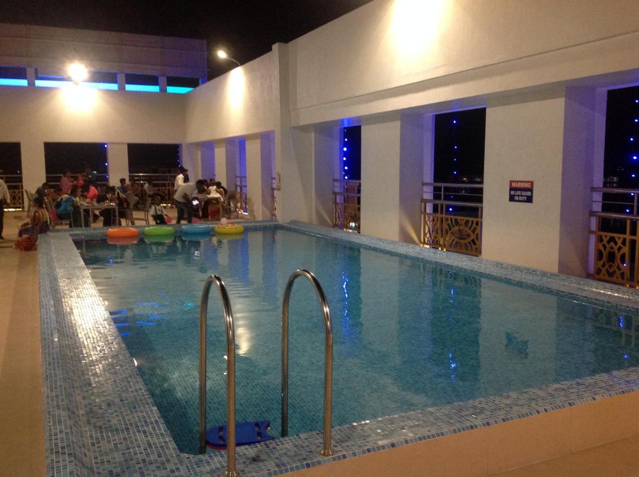 The Thangam Grand Hotel 3*