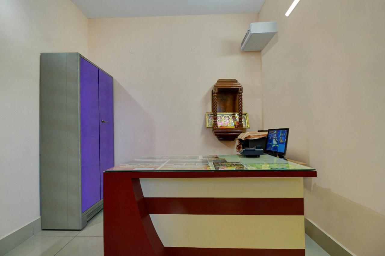 Oyo 19110 Annapoorna Residency