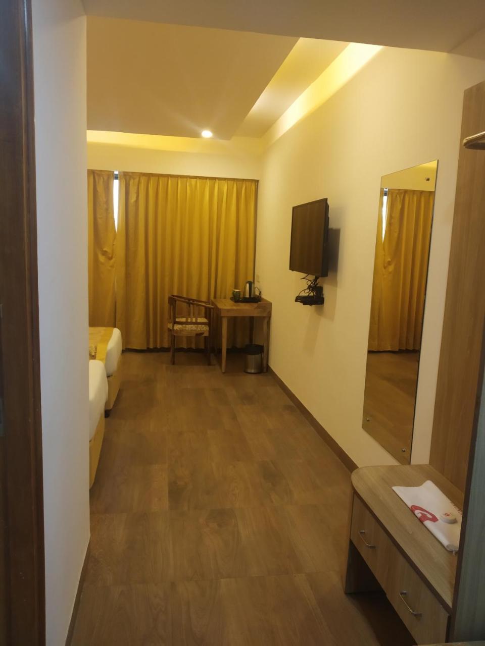 Cosmopolitan Hotel 3*
