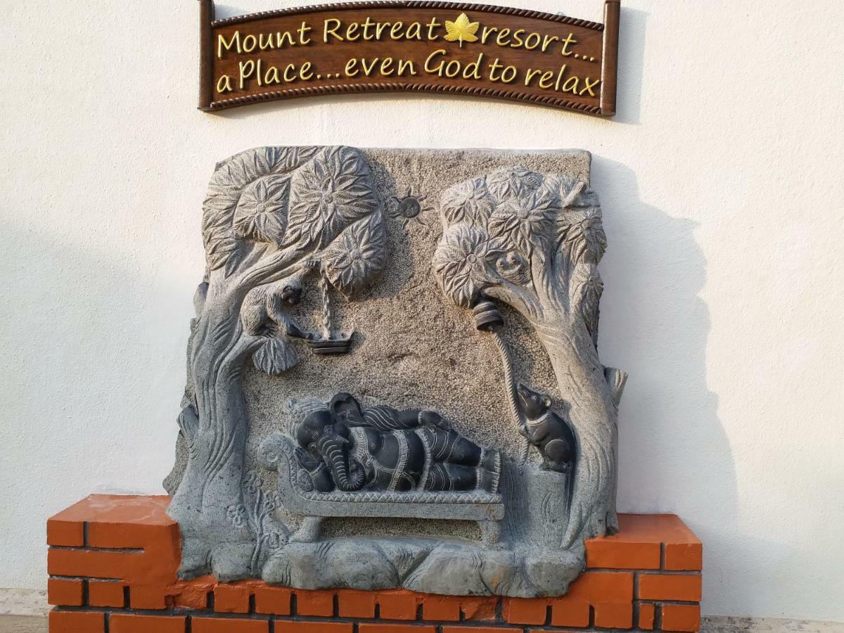 Resort Mount Retreat -