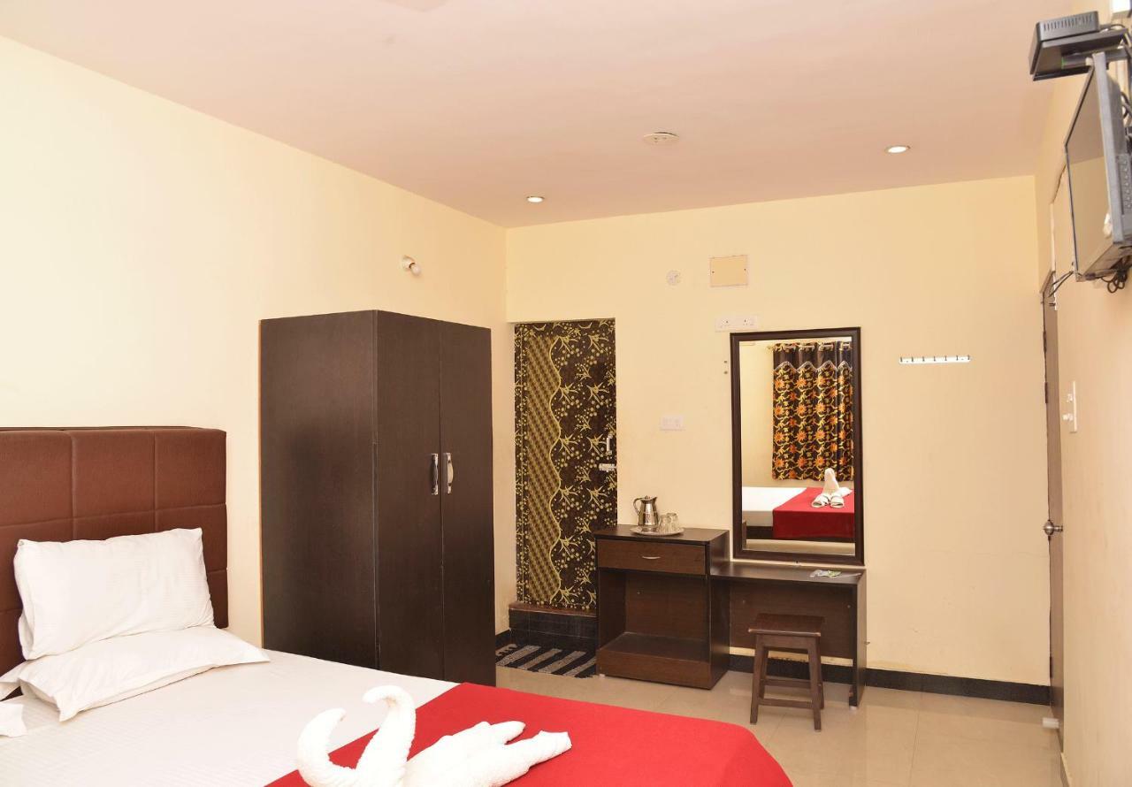 Krish Residency Hotel 3*