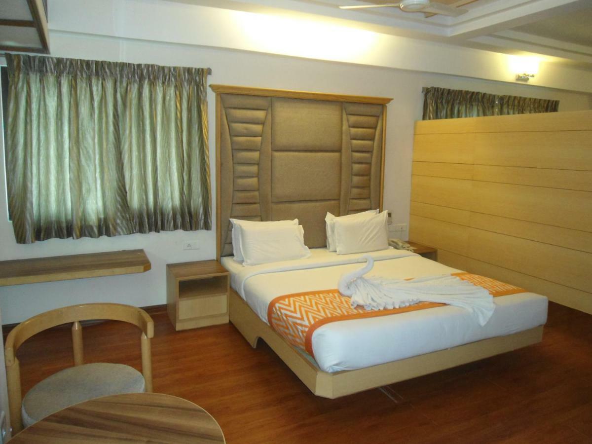 Rajadhane Hotel 3*