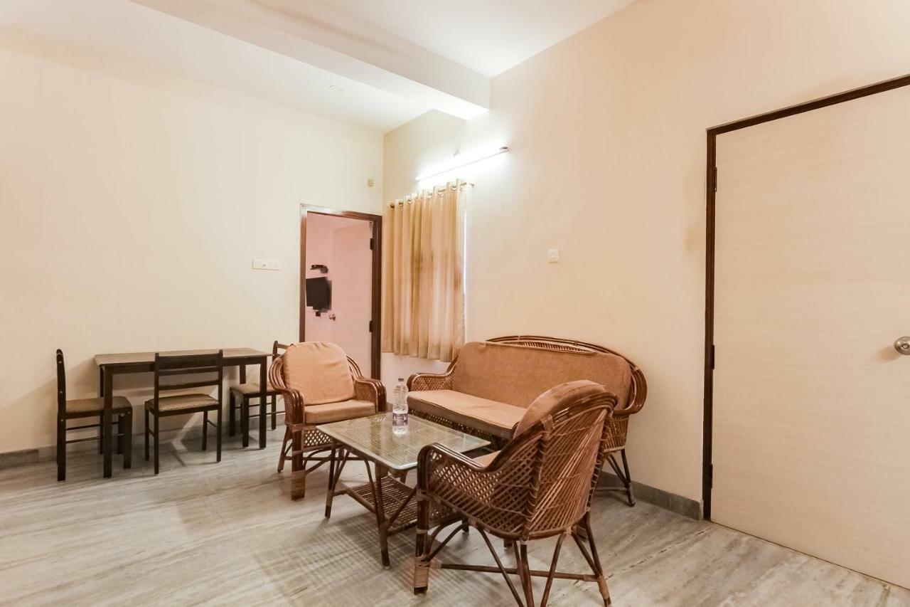 Oyo 48250 Keerthi Hotel 3*