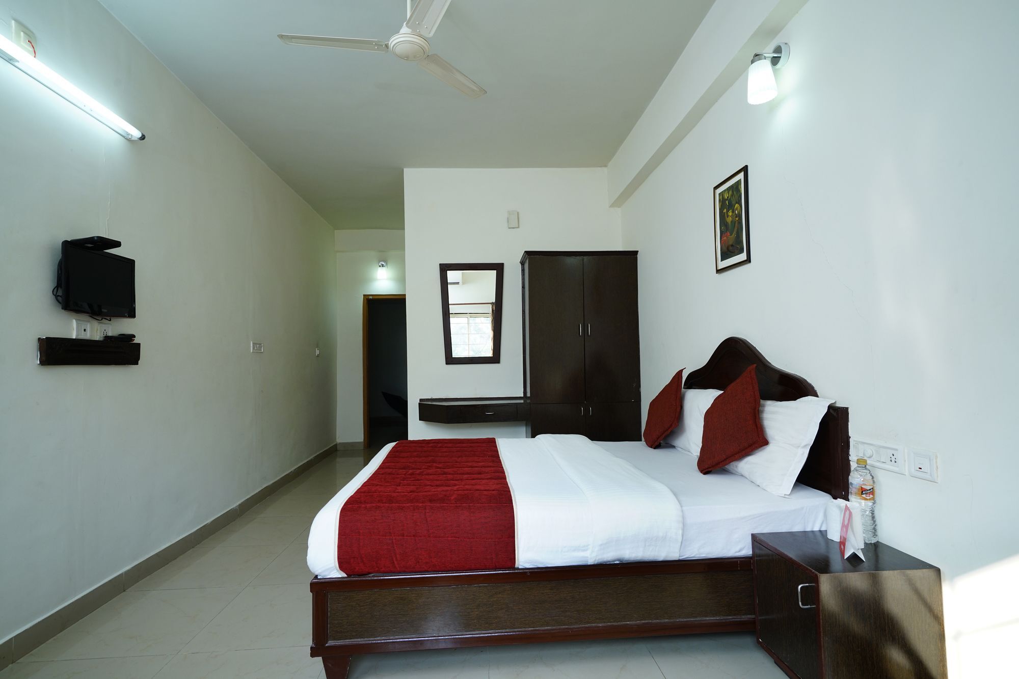 Hotel Oyo 10429 Tkg Grande 2*