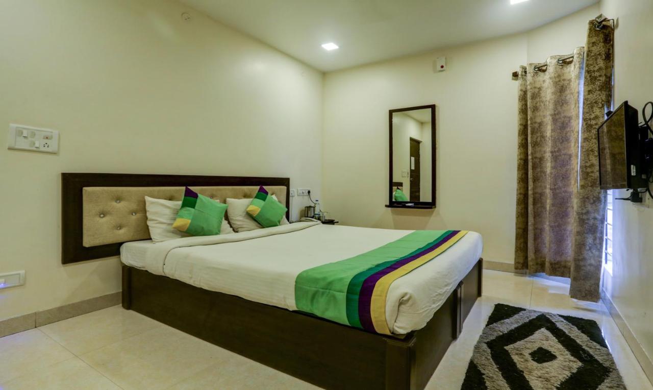 Royal Elite Hotel