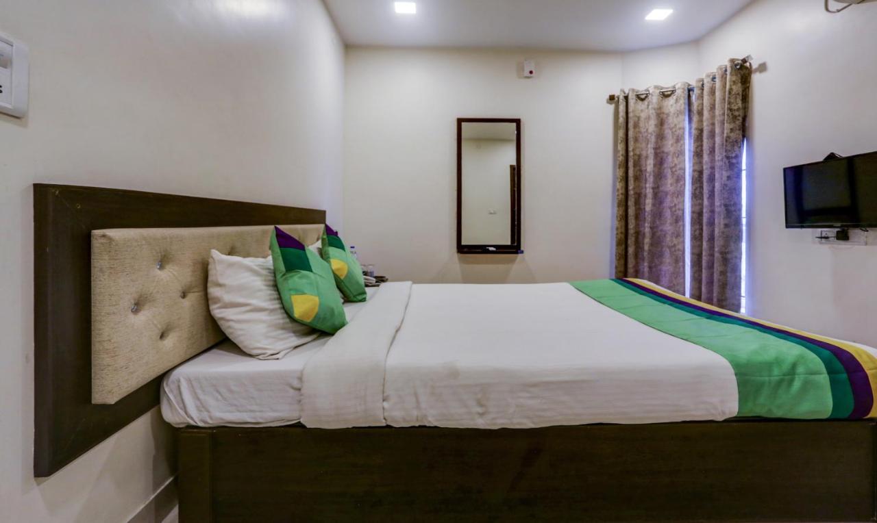 Royal Elite Hotel