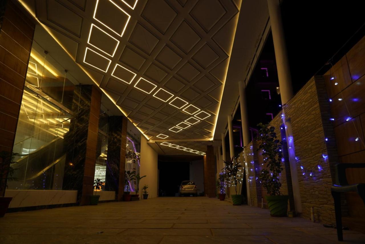 Hotel La Vivanta 3*