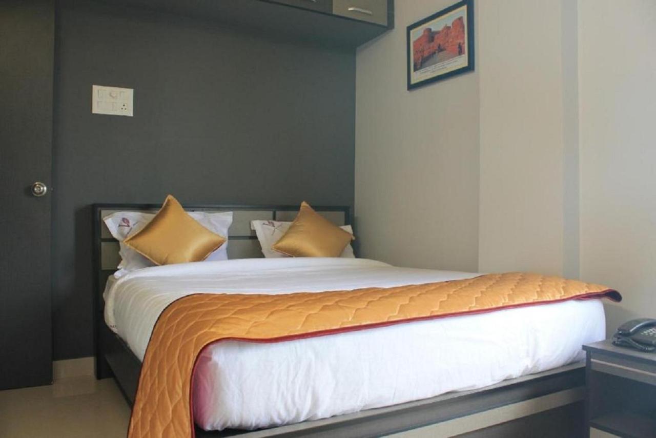 Viswa Residency By Azalea 3*
