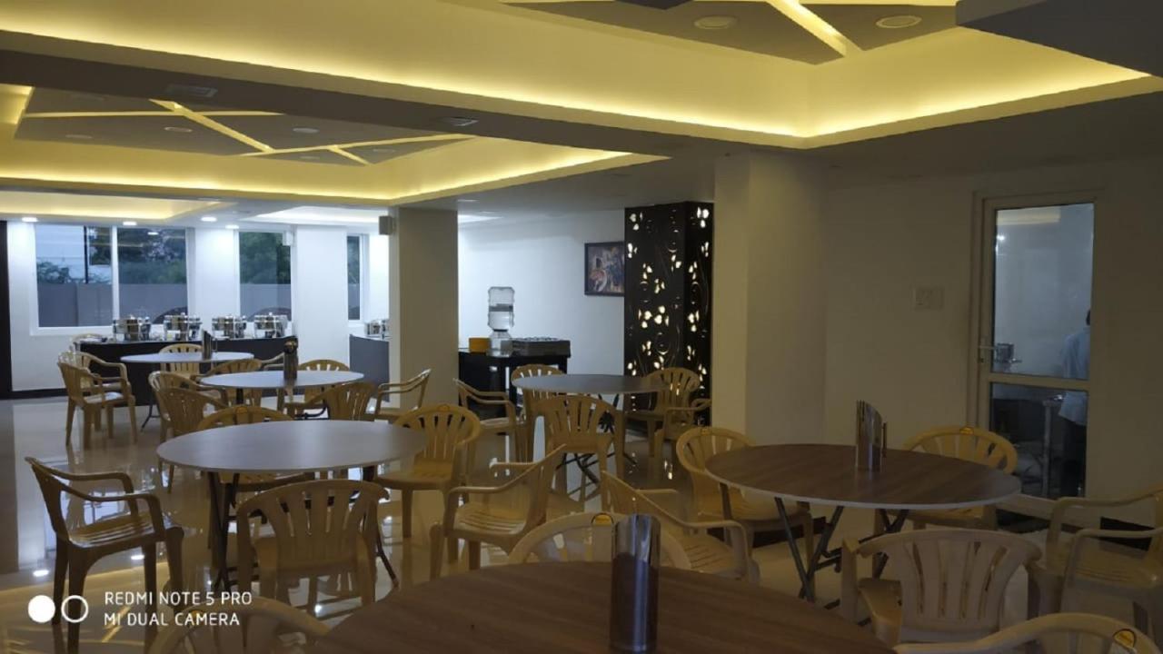 Viswa Residency By Azalea 3* Madurai